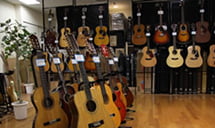 店内画像2 アコースティックギター