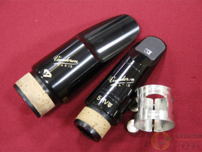 クラリネット用マウスピースとリガチャー