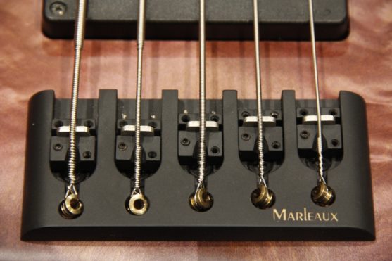 Marleaux Consat Signature　5弦のサドル